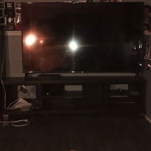 Smart TV size of TV is 75